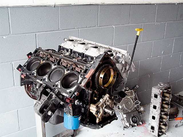 Exploring The Inner Mechanisms Of The 2013 Dodge Ram 1500 Hemi Engine